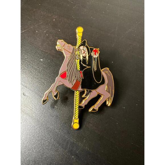 Disney Auction Pin. Carousel Horse Old Hag LE 1000 #27202